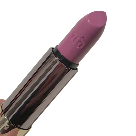 Urban Decay Vice Lipstick in Exhibition Hot Pink Matte - Picture 7 of 9